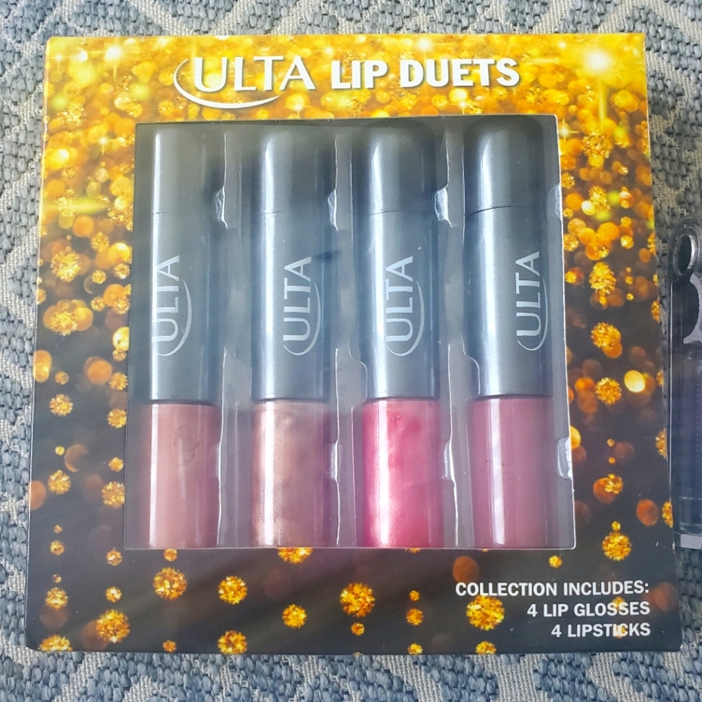 Nwt ulta collection 4 lip glosses 4 lipsticks and a pack of mini lipsicks